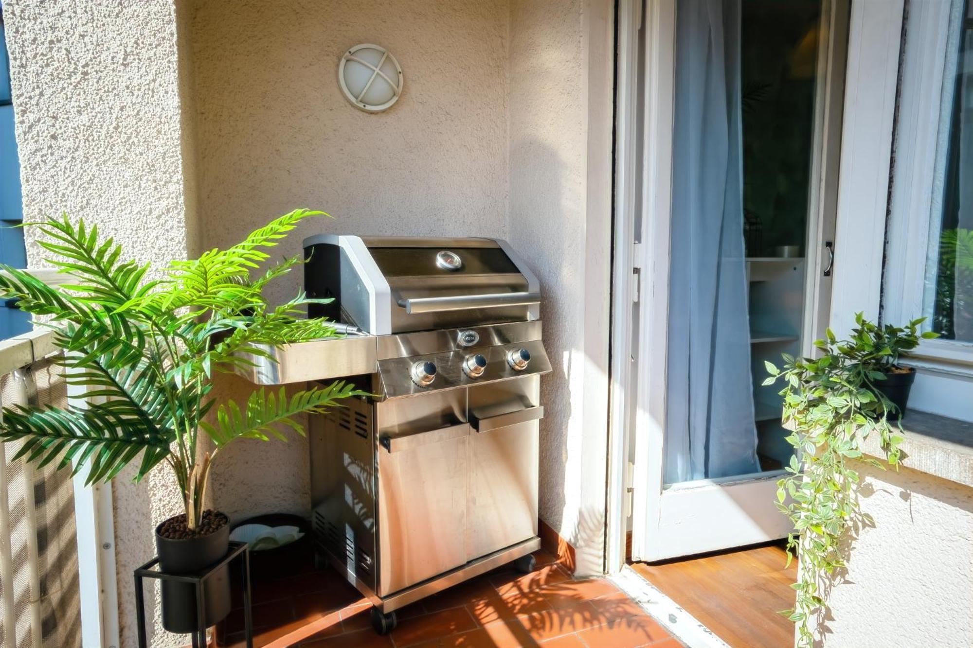 The Big Muenster Fuer Bis Zu 12, Whirlpool, Sauna, Zentral, Tischfussball, Balkon, Gasgrill Ulm Ngoại thất bức ảnh