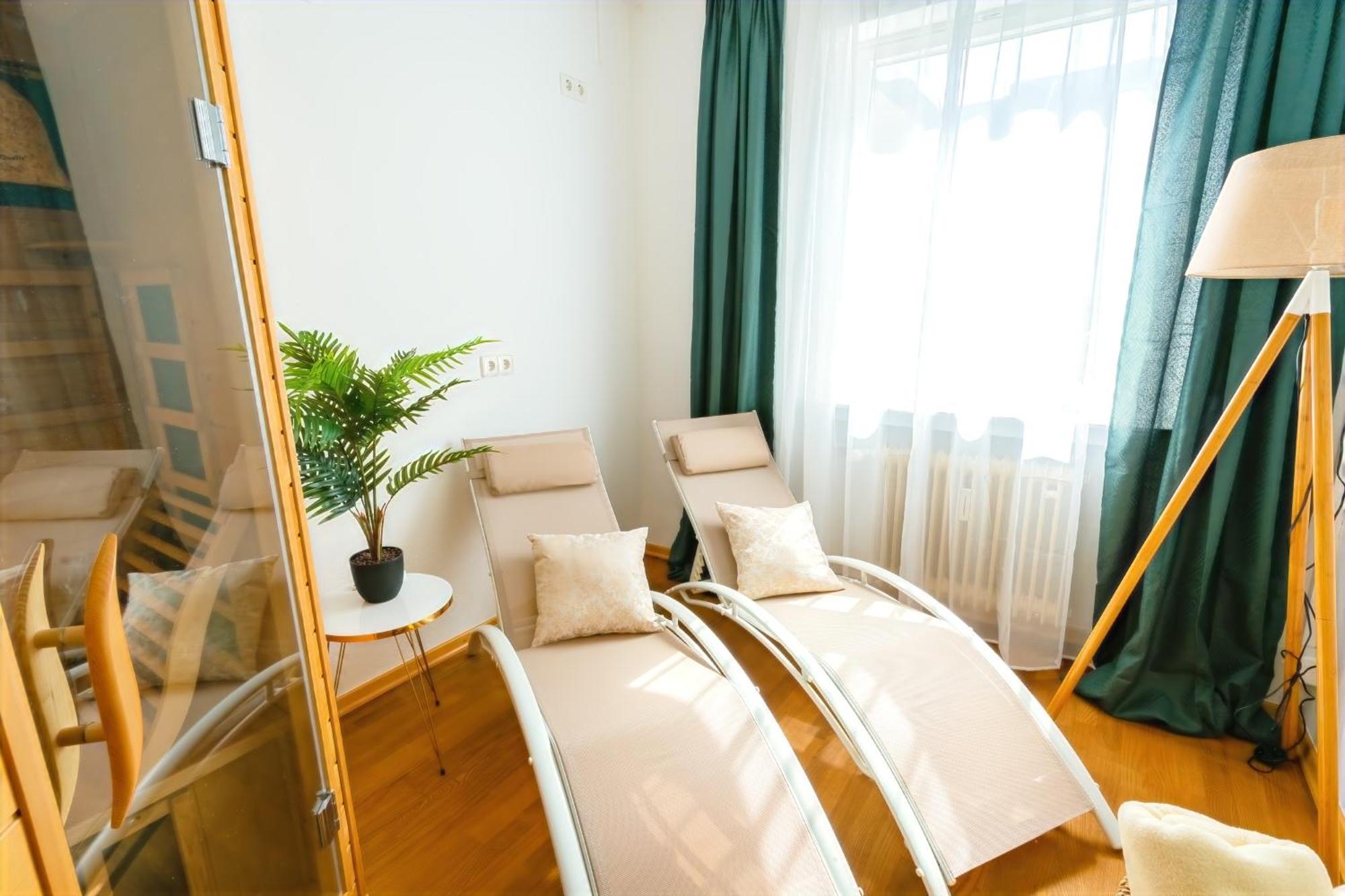 The Big Muenster Fuer Bis Zu 12, Whirlpool, Sauna, Zentral, Tischfussball, Balkon, Gasgrill Ulm Ngoại thất bức ảnh