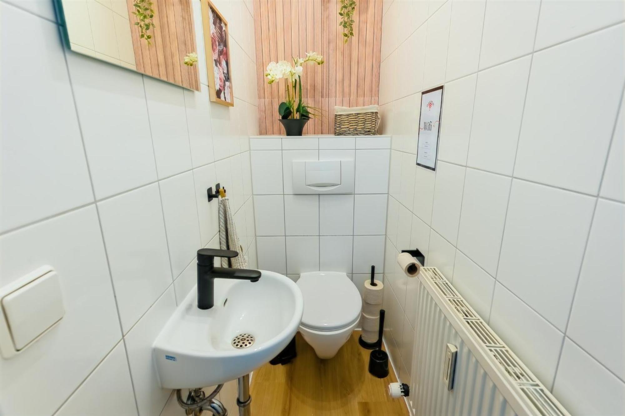 The Big Muenster Fuer Bis Zu 12, Whirlpool, Sauna, Zentral, Tischfussball, Balkon, Gasgrill Ulm Ngoại thất bức ảnh