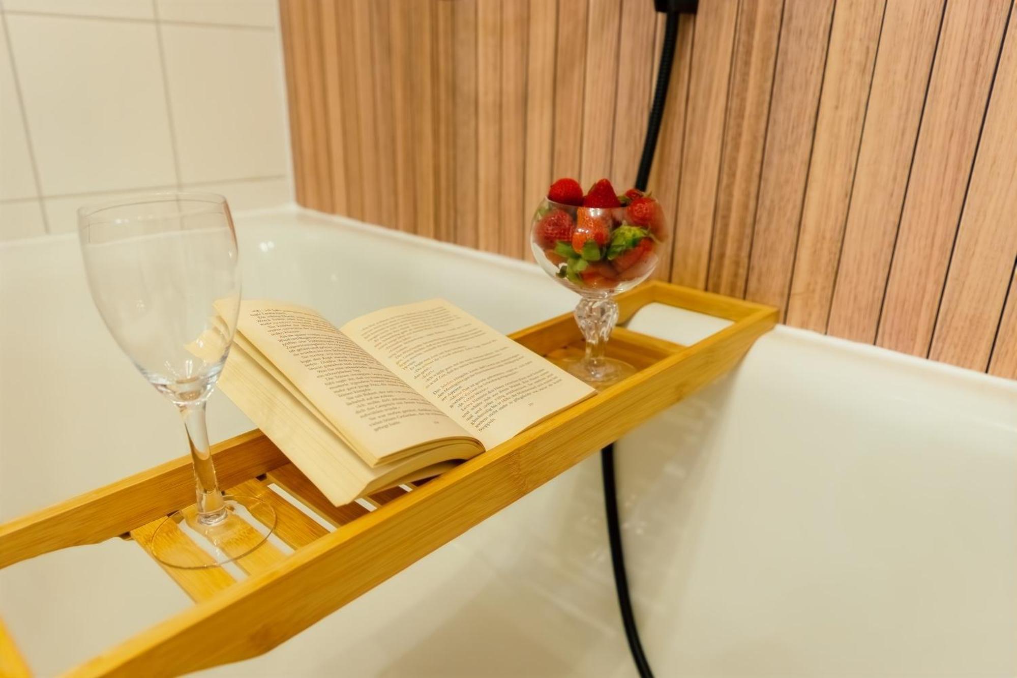 The Big Muenster Fuer Bis Zu 12, Whirlpool, Sauna, Zentral, Tischfussball, Balkon, Gasgrill Ulm Ngoại thất bức ảnh